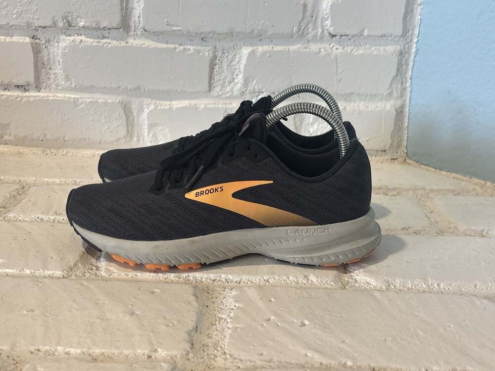 Brooks Launch 7 Running Shoes, Black/Orange, Women’s size 7